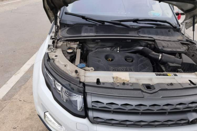 Used Land Rover Range Evoque 2012 2.0T 5-Door YAOZHI Version Engine Bay Right