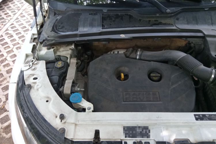 Used Land Rover Range Evoque 2012 2.0T 5-Door Ignite Edition Engine Bay Right
