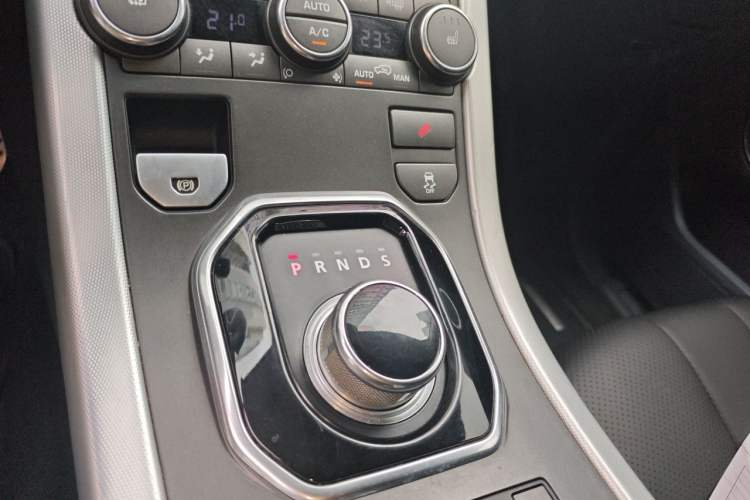 Used Land Rover Range Evoque 2012 2.0T 5-Door Ignite Edition Gear Lever