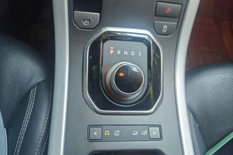 Used Land Rover Range Evoque 2012 2.0T 5-Door Ignite Edition Gear Lever