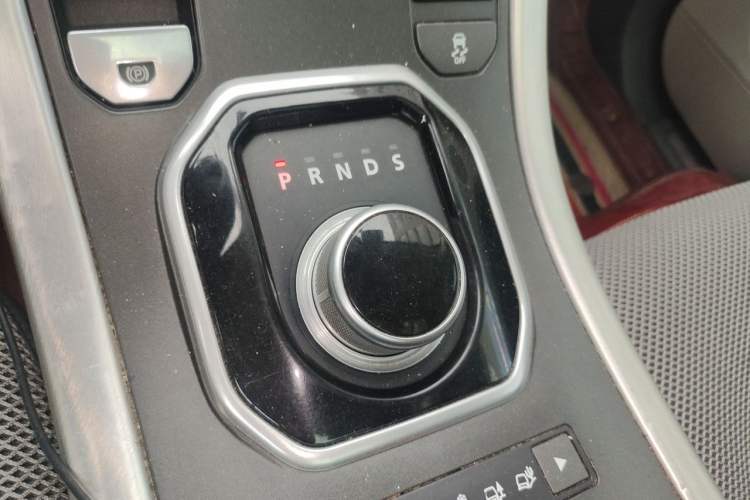 Used Land Rover Range Evoque  Gear Lever