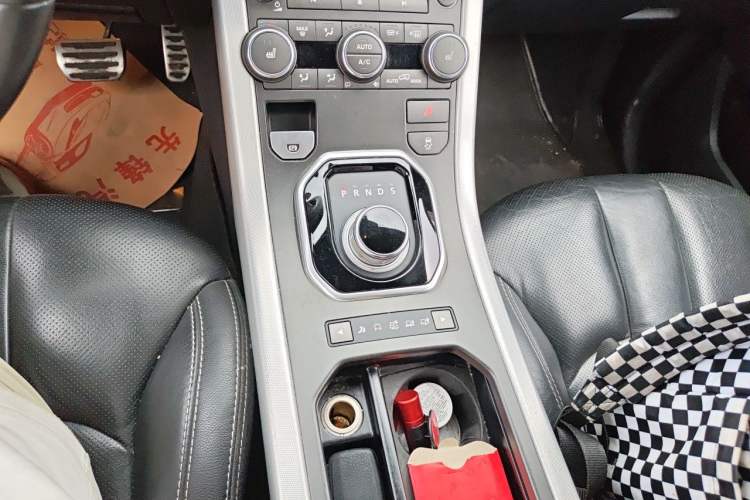 Used Land Rover Range Evoque 2012 2.0T 5-Door Ignite Edition Gear Lever