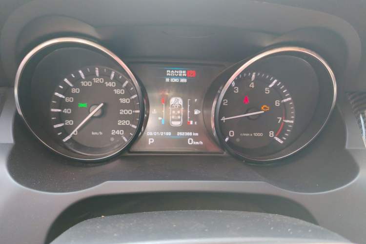 Used Land Rover Range Evoque 2012 2.0T 3-Door Ignite Edition Instrument Cluster