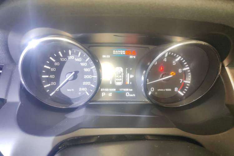 Used Land Rover Range Evoque 2012 2.0T 5-Door Ignite Edition Instrument Cluster
