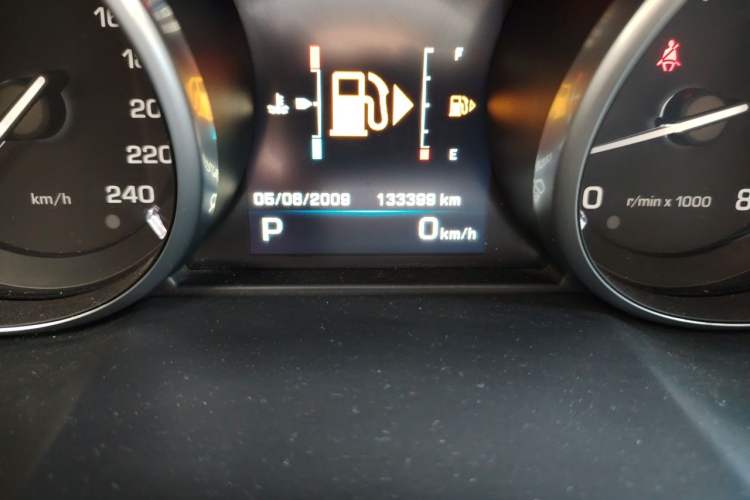 Used Land Rover Range Evoque 2012 2.0T 5-Door YAOZHI Version Odometer Close Up