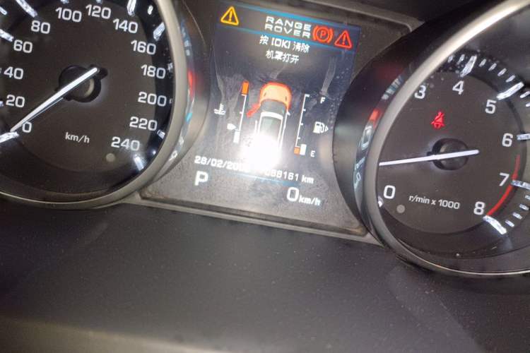 Used Land Rover Range Evoque 2012 2.0T 3-Door YAOZHI Edition Odometer Close Up