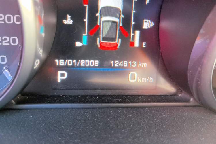 Used Land Rover Range Evoque 2012 2.0T 5-Door Ignite Edition Odometer Close Up
