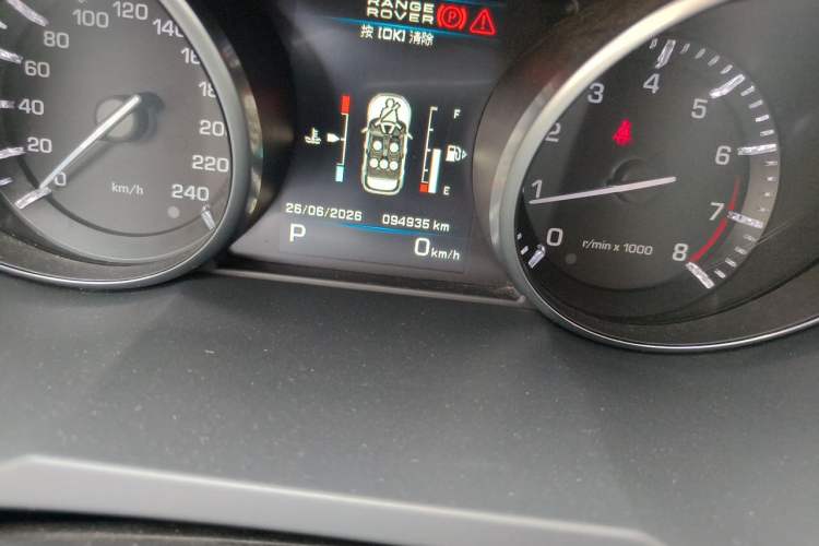 Used Land Rover Range Evoque 2012 2.0T 5-Door Ignite Edition Odometer Close Up