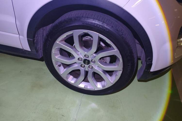 Used Land Rover Range Evoque 2012 2.0T 5-Door Ignite Edition Right Front Wheel Hub