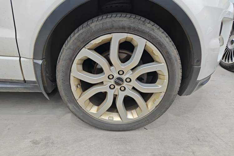 Used Land Rover Range Evoque 2012 2.0T 5-Door Ignite Edition Right Front Wheel Hub