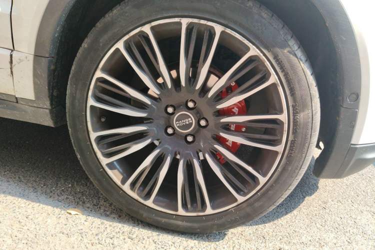 Used Land Rover Range Evoque 2012 2.0T 3-Door Ignite Edition Right Front Wheel Hub