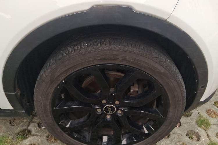 Used Land Rover Range Evoque 2012 2.0T 5-Door Ignite Edition Right Front Wheel Hub