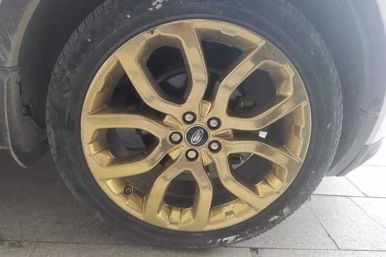 Used Land Rover Range Evoque 2012 2.0T 3-Door Ignite Edition Right Front Wheel Hub