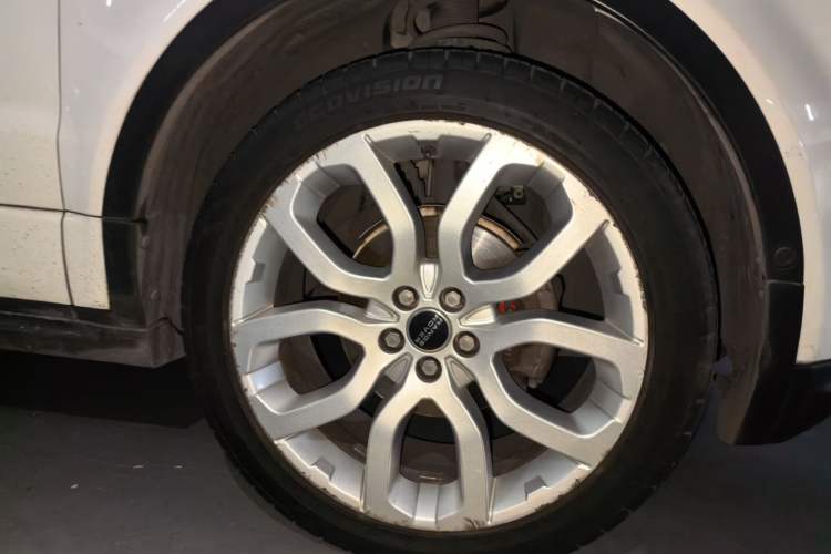 Used Land Rover Range Evoque 2012 2.0T 5-Door Ignite Edition Right Front Wheel Hub