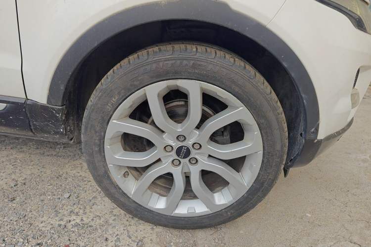 Used Land Rover Range Evoque 2012 2.0T 5-Door Ignite Edition Right Front Wheel Hub
