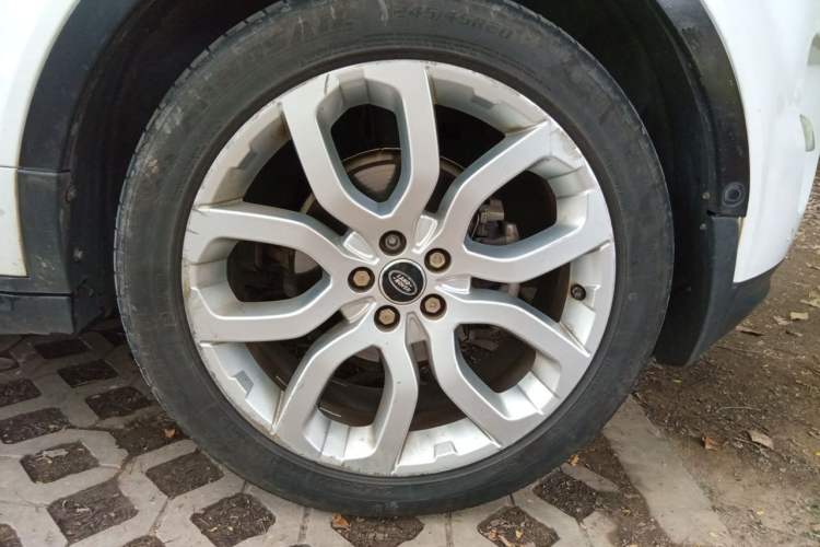 Used Land Rover Range Evoque 2012 2.0T 5-Door Ignite Edition Right Front Wheel Hub