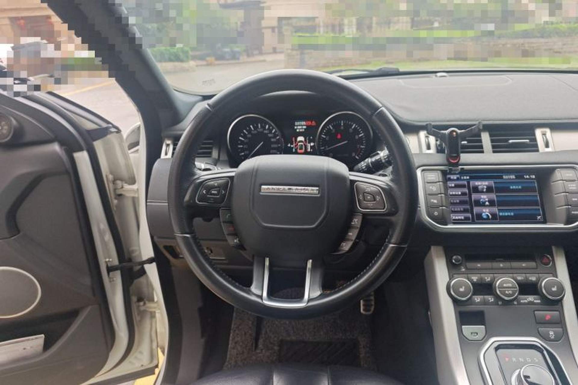 Used Land Rover Range Evoque 2012 2.0T 5-Door Ignite Edition Steering Wheel