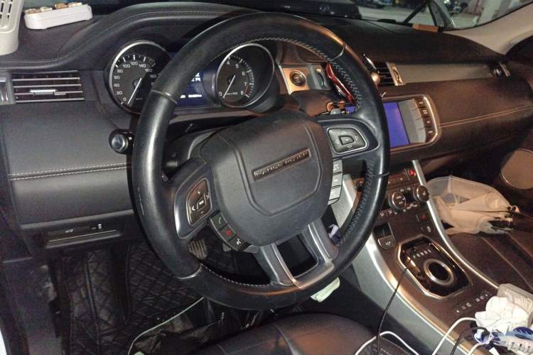 Used Land Rover Range Evoque 2012 2.0T 3-Door YAOZHI Edition Steering Wheel