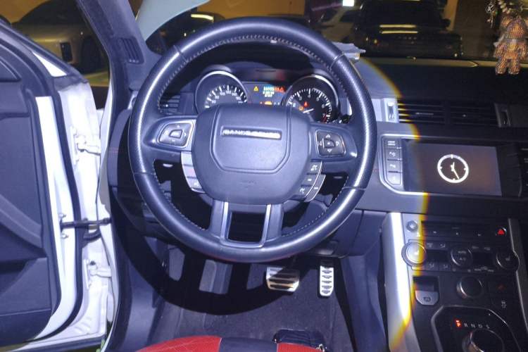 Used Land Rover Range Evoque 2012 2.0T 5-Door Ignite Edition Steering Wheel
