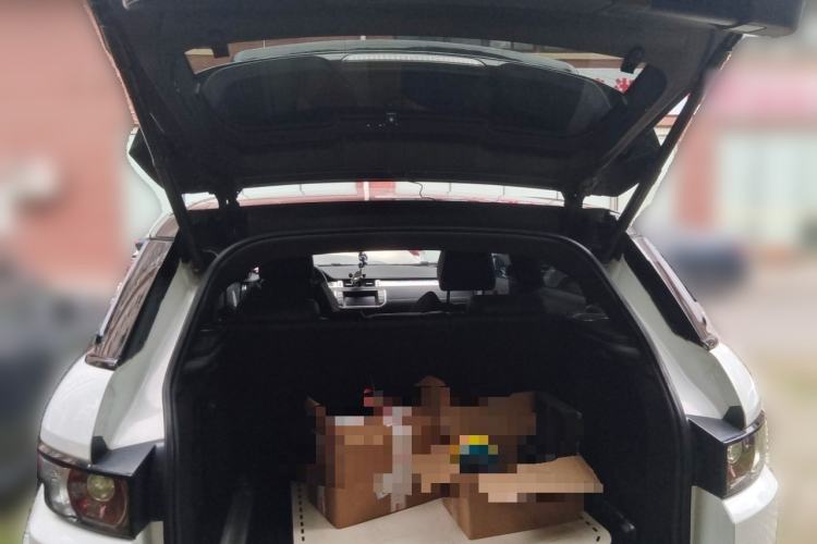Used Land Rover Range Evoque 2012 2.0T 5-Door Ignite Edition Trunk