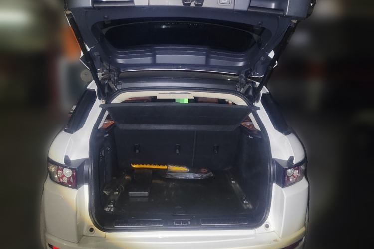 Used Land Rover Range Evoque 2012 2.0T 5-Door Ignite Edition Trunk