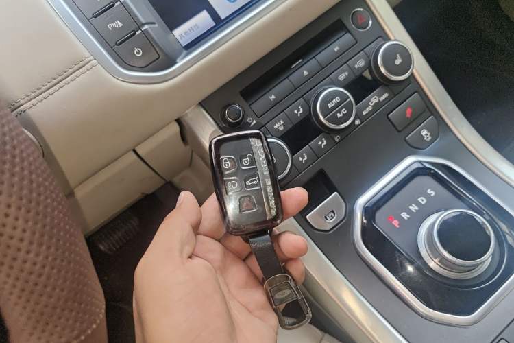 Used Land Rover Range Evoque 2012 2.0T 5-Door Ignite Edition Vehicle Key