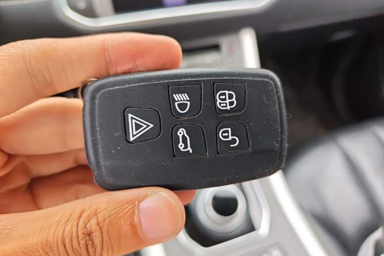Used Land Rover Range Evoque 2012 2.0T 5-Door Ignite Edition Vehicle Key