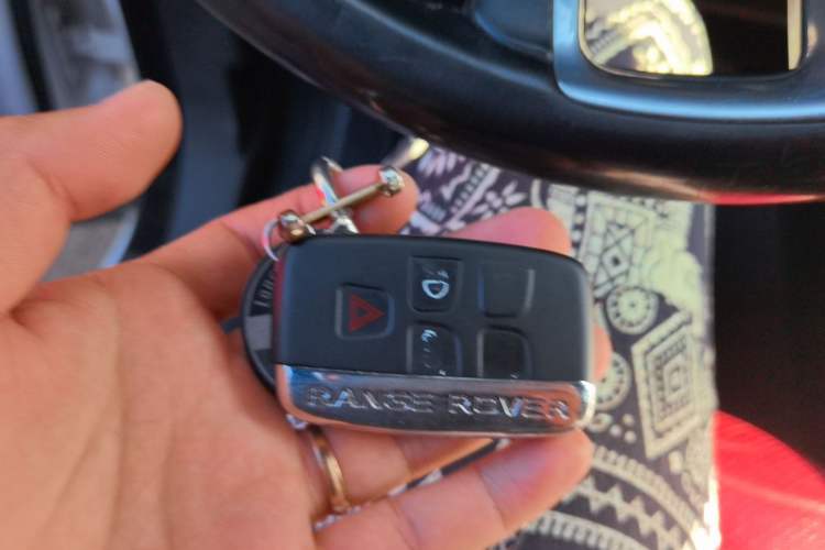 Used Land Rover Range Evoque 2012 2.0T 5-Door Ignite Edition Vehicle Key
