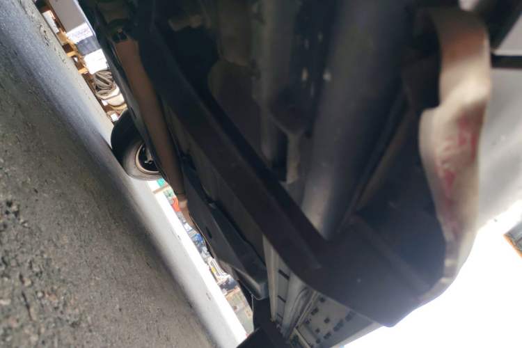 Used Land Rover Range Evoque 2013 2.0T 5-Door YAOZHI Edition Chassis Front Left
