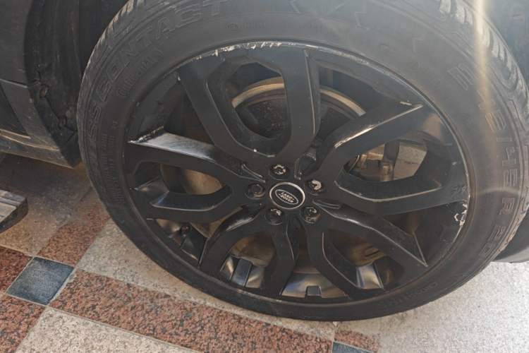Used Land Rover Range Evoque 2013 2.0T 5-Door Ignite Edition Right Front Wheel Hub