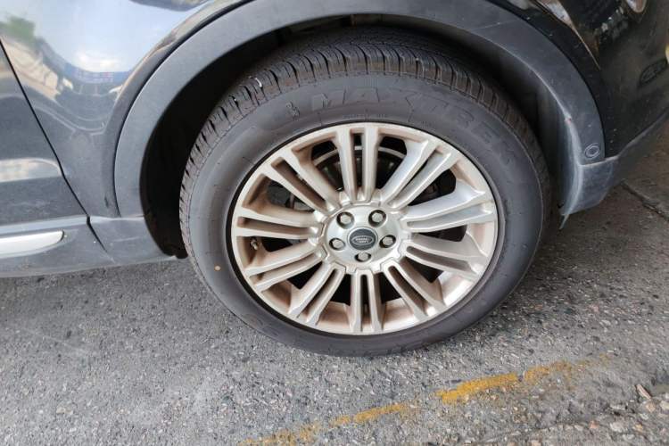 Used Land Rover Range Evoque 2013 2.0T 5-Door YAOZHI Edition Right Front Wheel Hub