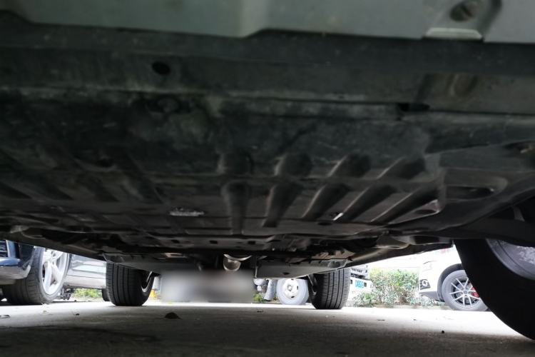 Used Land Rover Range Evoque 2013 2.0T 5-Door Yaozhen Edition Chassis Front