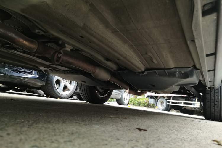 Used Land Rover Range Evoque 2013 2.0T 5-Door Yaozhen Edition Chassis Front Left