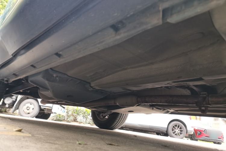 Used Land Rover Range Evoque 2013 2.0T 5-Door Yaozhen Edition Chassis Front Right
