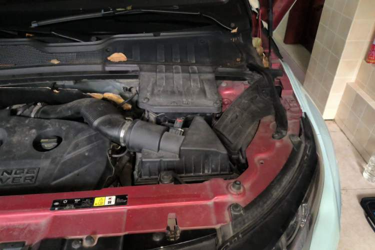 Used Land Rover Range Evoque 2013 2.0T 5-Door Ignite Edition Engine Bay Left