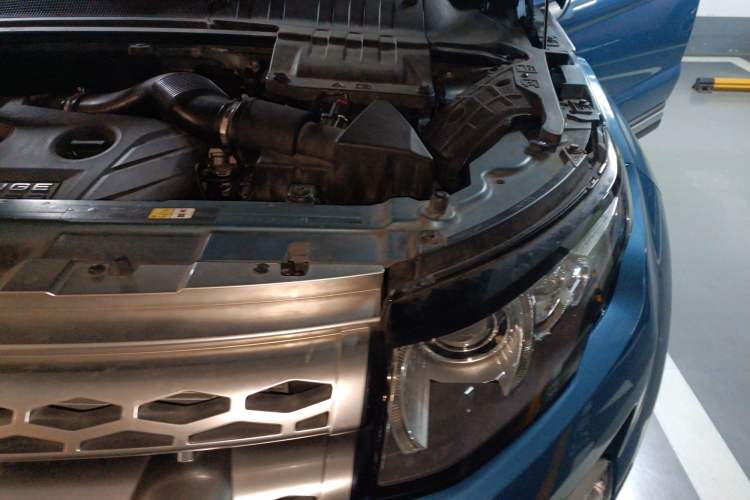 Used Land Rover Range Evoque 2013 2.0T 5-Door YAOZHI Edition Engine Bay Left