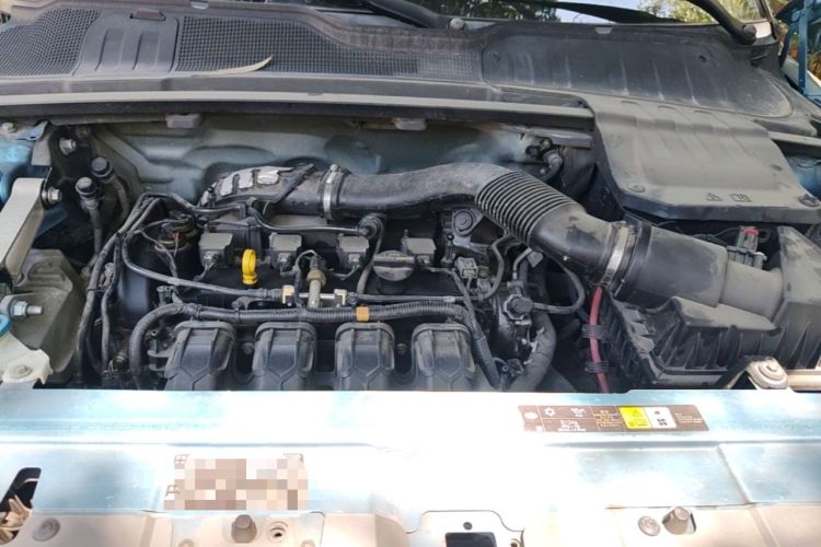 Used Land Rover Range Evoque 2013 2.0T 5-Door Yaozhen Edition Engine Bay