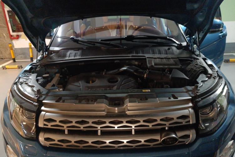 Used Land Rover Range Evoque 2013 2.0T 5-Door YAOZHI Edition Engine Bay