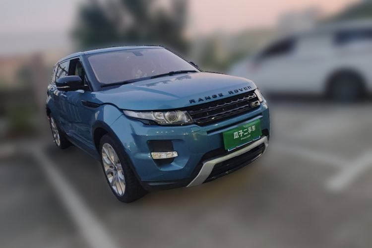Used Land Rover Range Evoque 2013 2.0T 5-Door Ignite Edition Front Right 45 Deg