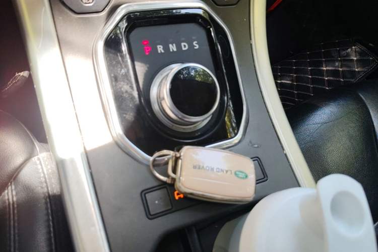 Used Land Rover Range Evoque 2013 2.0T 5-Door Yaozhen Edition Gear Lever