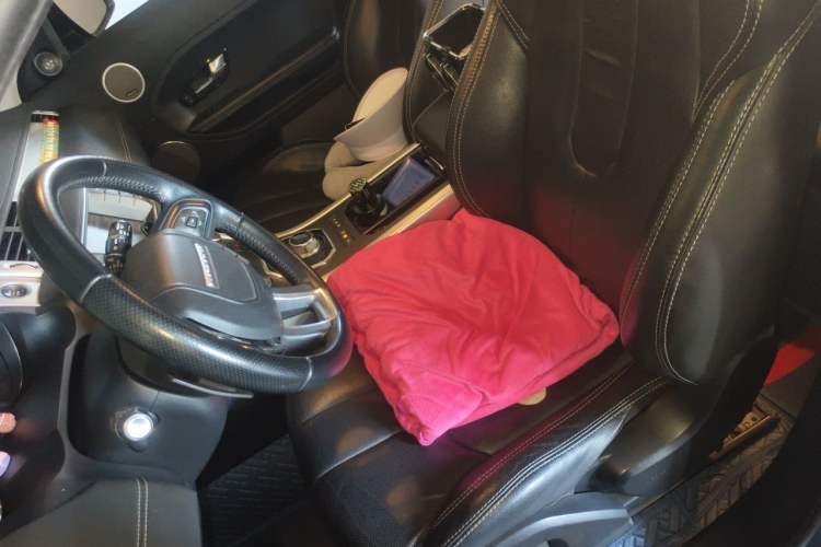 Used Land Rover Range Evoque 2013 2.0T 5-Door Ignite Edition Left Front Seat