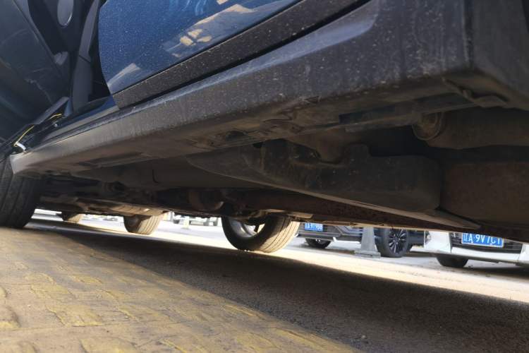 Used Land Rover Range Evoque 2013 2.0T 5-Door Ignite Edition Left Side Sill