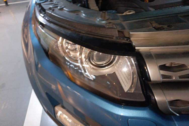 Used Land Rover Range Evoque 2013 2.0T 5-Door YAOZHI Edition Right Front Headlight
