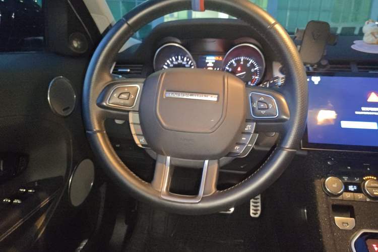 Used Land Rover Range Evoque 2013 2.0T 5-Door Ignite Edition Steering Wheel