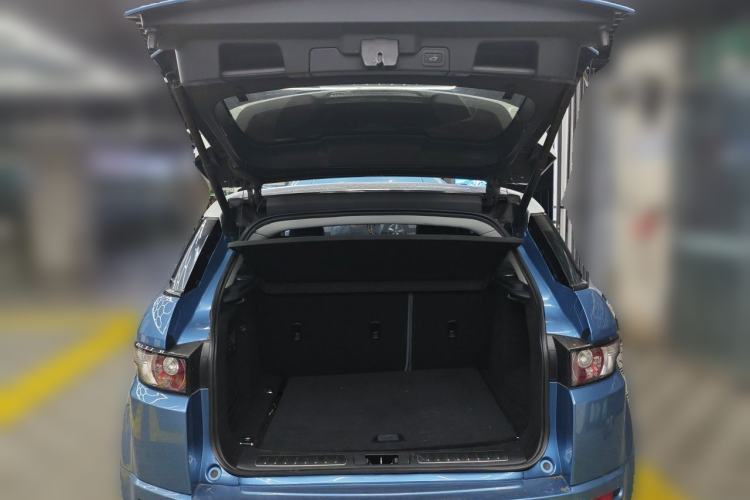 Used Land Rover Range Evoque 2013 2.0T 5-Door Ignite Edition Trunk