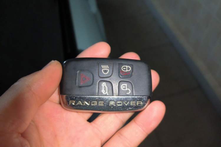 Used Land Rover Range Evoque 2013 2.0T 5-Door Ignite Edition Vehicle Key