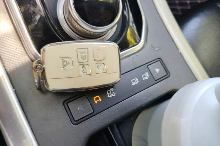 Used Land Rover Range Evoque 2013 2.0T 5-Door Yaozhen Edition Vehicle Key