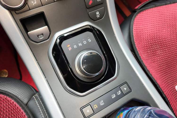 Used Land Rover Range Evoque 2013 2.0T 5-Door Ignite Edition Gear Lever