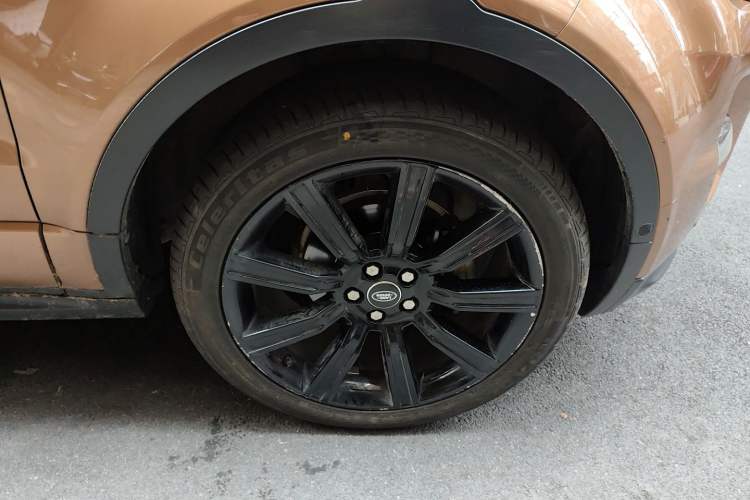 Used Land Rover Range Evoque 2013 2.0T 5-Door Ignite Edition Right Front Wheel Hub