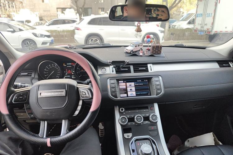 Used Land Rover Range Evoque 2013 2.0T 3-Door YAOZHI Edition Center Console